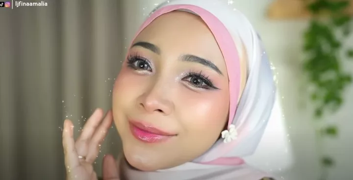 Ijfina Amalia review singkat one brand makeup dari Salsa