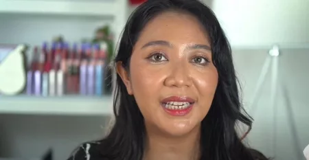 Jiglyciouss Review Skincare Murah untuk Remaja, Bikin Lembab Jiglyciouss review skincare dari Little Fairy