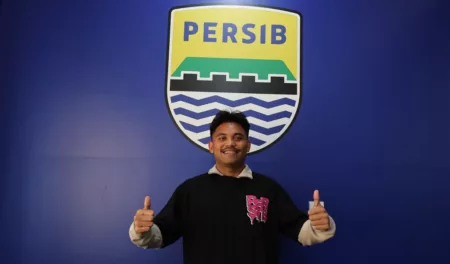 Saddil Ramdani Ungkap Pujian dan Rasa Bangganya Bergabung Persib Bandung Saddil Ramdani Yakin Program Pelatih Antar Persib Kembali Juara