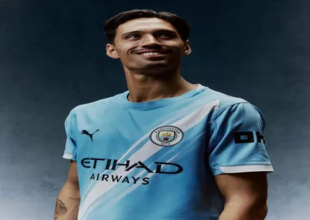 Tijjani Reijnders Gabung Manchester City: Nasi Goreng Favorit & Messi Jadi Idola Tijjani Reijnders mengaku suka dengan nasi goreng