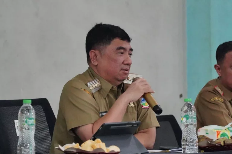 Bupati Garut, Abdusy Syakur Amin