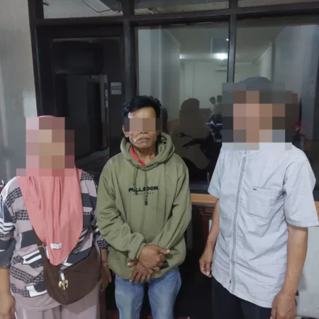 Polres Garut Amankan Pelaku Pelecehan di Angkot Jurusan Leles Polres Garut Amankan Pelaku Pelecehan di Angkot Jurusan Leles