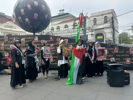 FJPP Gelar Aksi Damai 24 Jam di Monumen Asia Afrika: “Hari Mengenang Namamu, Vigil of Great For Gaza” FJPP Gelar Aksi Damai 24 Jam di Monumen Asia Afrika: “Hari Mengenang Namamu, Vigil of Great For Gaza”