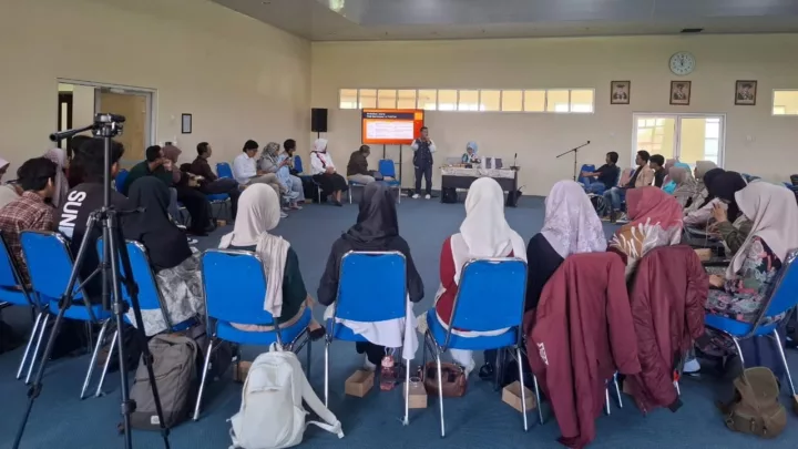Pelatihan penulisan puisi esai di UIN Bandung