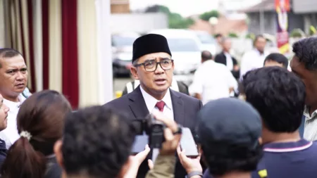 Wali Kota Bandung Muhammad Farhan: Sistem Trayek Angkot Harus Dibongkar Total Wali Kota Bandung Muhammad Farhan: Sistem Trayek Angkot Harus Dibongkar Total