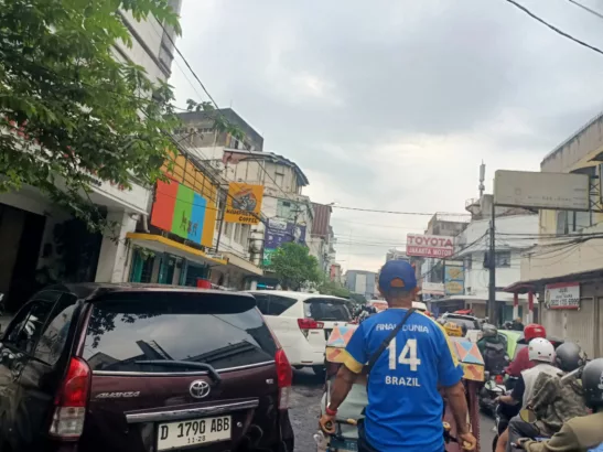 Parkir Liar Biang Kemacetan di Pusat Kota Bandung