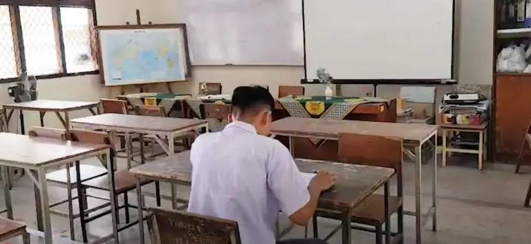 Siswa di SMA Taman Siswa