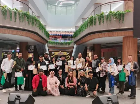 Rancage Batik Garut Gelar Milad ke-3, Angkat Batik Lewat Fashion Show dan Festival Lagu Rancage Batik Garut Gelar Milad ke-3, Angkat Batik Lewat Fashion Show dan Festival Lagu