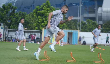 Berguinho Tanpa Gol, Tapi Jadi Otak Kreatif Persib di Putaran Pertama
