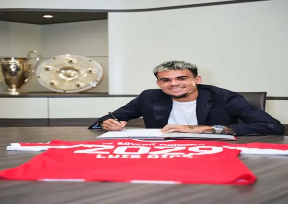 Luis Diaz resmi berseragam Bayern Munchen