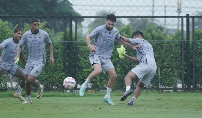 Bojan Hodak Senang Dengan Progres Frans Putros