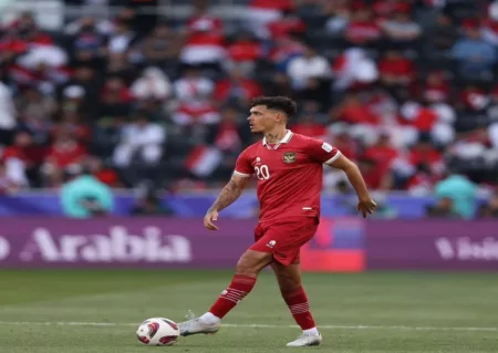 Shayne Pattynama Resmi Tinggalkan Belgia, Siap Gabung Buriram United di Bursa Transfer 2025 Shayne Pattynama dirumorkan segera merapat ke Buriram United