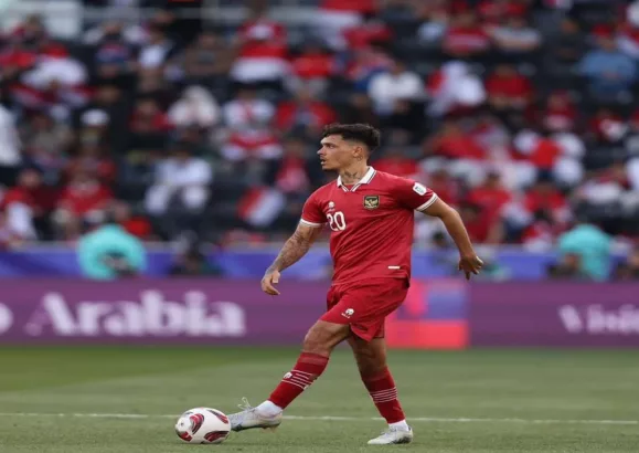 Shayne Pattynama dirumorkan segera merapat ke Buriram United