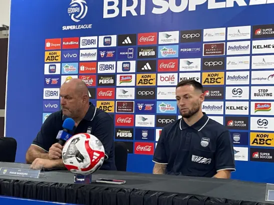 Alami Cedera Saat Menghadapi Lion City Sailors, Marc Klok Berpeluang Absen vs Arema FC