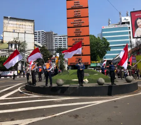 Bandung Gelar “Khidmat Tiga Menit untuk Indonesia” Peringati HUT ke-80 RI Bandung Gelar “Khidmat Tiga Menit untuk Indonesia” Peringati HUT ke-80 RI