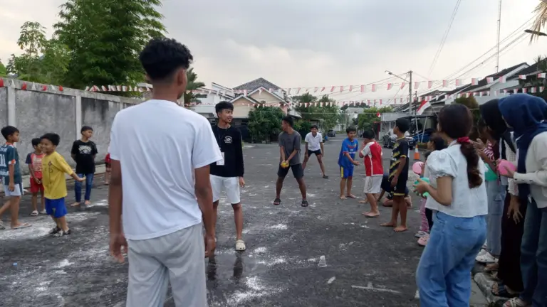 Warga Mandala Residence Meriahkan HUT ke-80 RI dengan Jalan Sehat dan Aneka Lomba