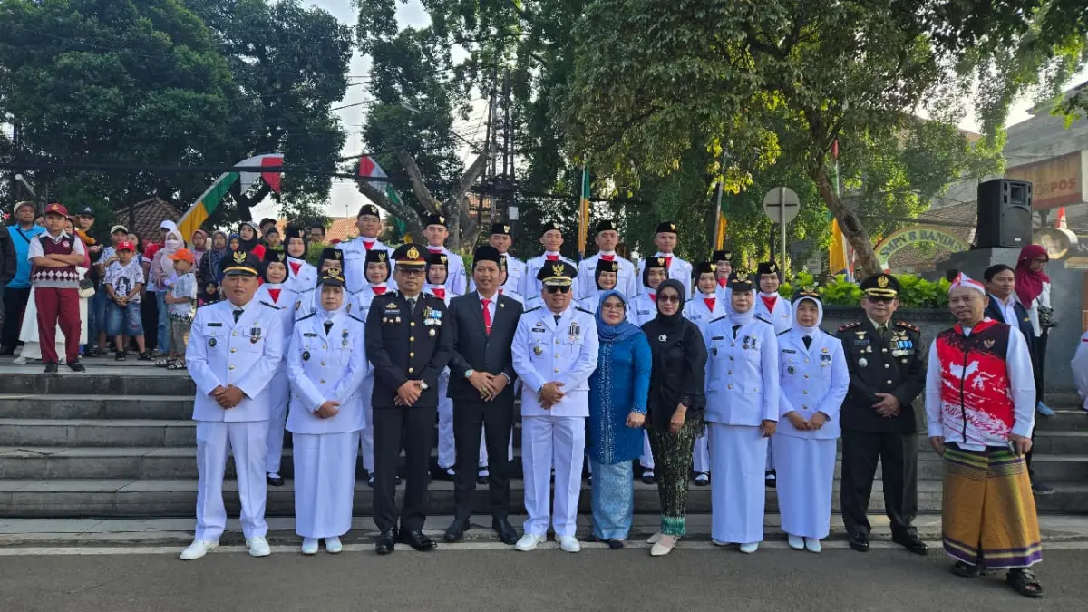 Aa Abdul Rozak Hadiri Upacara HUT ke-80 RI di Ujungberung