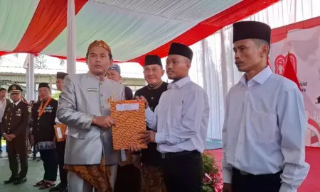 Ribuan Warga Binaan Lapas Karawang Dapat Remisi, 21 Orang Langsung Bebas Ribuan Warga Binaan Lapas Karawang Dapat Remisi, 21 Orang Langsung Bebas