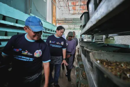 Atasi Krisis Sampah, Pemkot Bandung Siapkan Mesin Insinerator di Tingkat Kecamatan Atasi Krisis Sampah, Pemkot Bandung Siapkan Mesin Insinerator di Tingkat Kecamatan