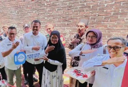 Pemkab Karawang Bangun 2.249 Rumah Layak Huni, Tertinggi di Wilayah Sekitar Pemkab Karawang Bangun 2.249 Rumah Layak Huni, Tertinggi di Wilayah Sekitar