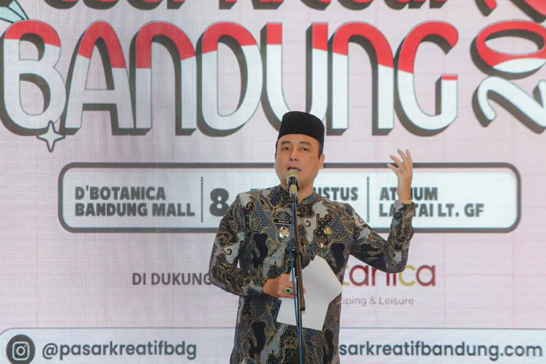 Geliat UMKM Bandung Makin Kuat, Pasar Kreatif 2025 Hadirkan 331 Pelaku Usaha di Delapan Mal Geliat UMKM Bandung Makin Kuat, Pasar Kreatif 2025 Hadirkan 331 Pelaku Usaha di Delapan Mal