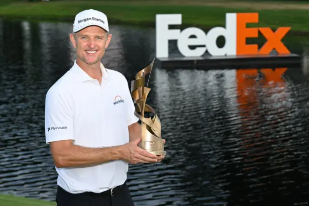 Justin Rose Menangi FedEx St. Jude Championship, Jadi Pegolf Eropa Tertua Peraih Gelar PGA Tour Justin Rose