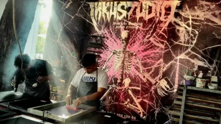 Sugab, Perajin Sablon dari Gang Kecil Batujajar yang Bertahan dengan Kreativitas