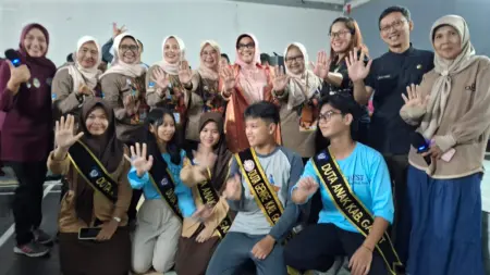 DP3AKB Jabar Gelar Kampanye Anti Kekerasan di SMAN 6 Garut, Tekankan Pentingnya Perlindungan Remaja DP3AKB Jabar Gelar Kampanye Anti Kekerasan di SMAN 6 Garut, Tekankan Pentingnya Perlindungan Remaja