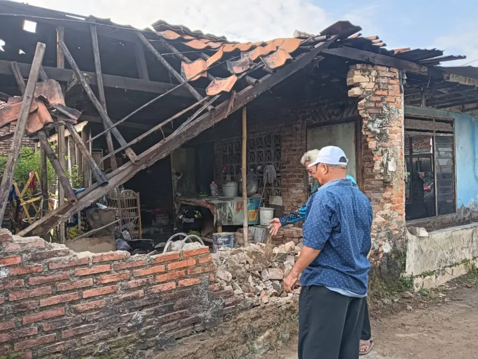 Gempa Karawang M4,9: Puluhan Rumah Rusak, Pemkab Janjikan Perbaikan Cepat