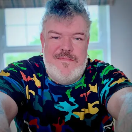Bintang “Game of Thrones” Kristian Nairn Mundur dari Strictly Come Dancing karena Alasan Medis Bintang “Game of Thrones” Kristian Nairn Mundur dari Strictly Come Dancing karena Alasan Medis