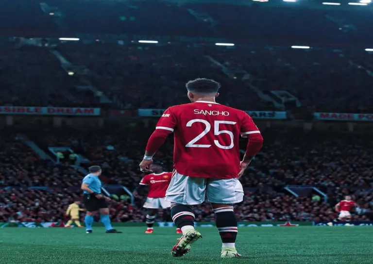 AS Roma Lamar Jadon Sancho: MU Bakal Rugi 53 Juta Pounds? AS Roma siap boyong Jadon Sancho dari Manchester United