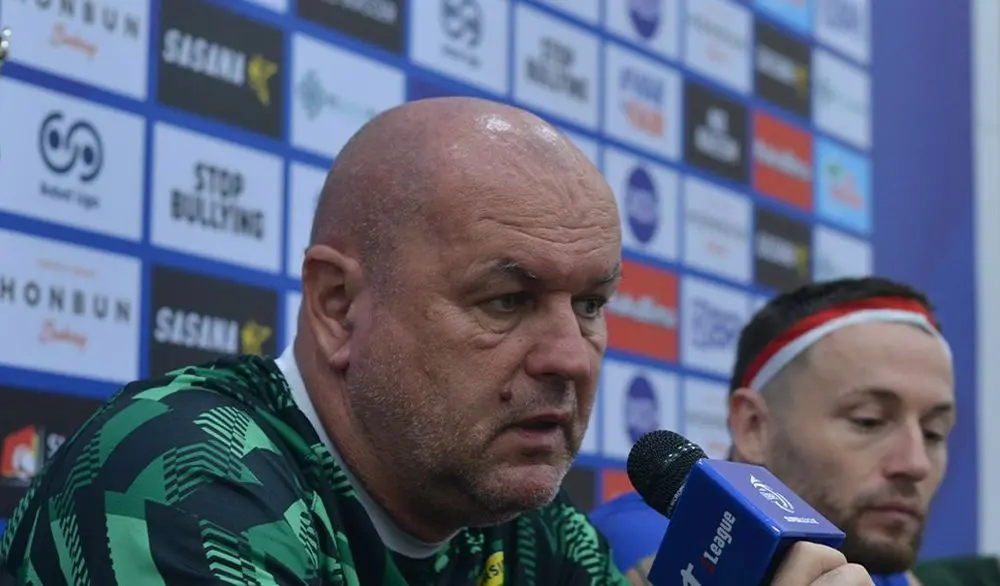 Persiapan Berjalan Bagus, Bojan Hodak Harapkan Hasil Positif Kontra Persijap