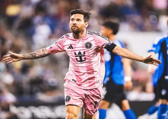 Jebolan La Masia ini dilarang keluar karena dinilai lebih gacor dari Lionel Messi