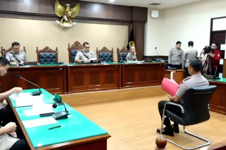 Propam Gelar Sidang Etik Kasus Rantis Tabrak Pengemudi Ojek Online Divisi Propam Polri menggelar sidang etik terhadap Kompol K di Gedung TNCC Mabes Polri, Jakarta, Rabu (3/9/2025). (istimewa)