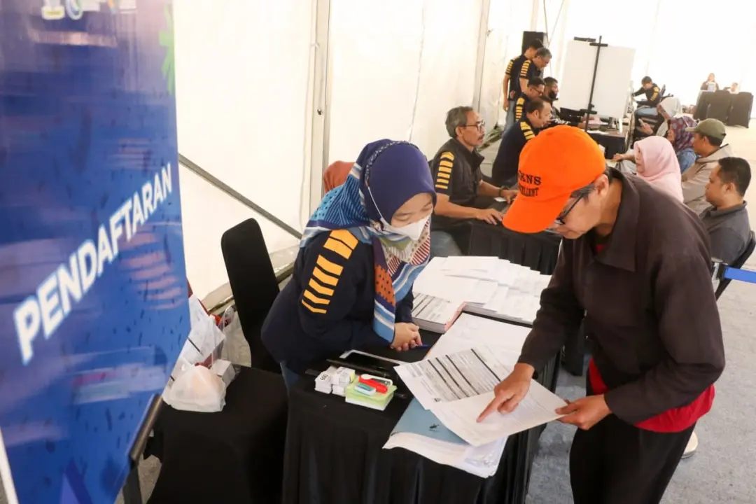 Bapenda Kota Bandung menggelar Gebyar UTAMA (Gerakan Unggul Melayani Warga) di Taman Saturnus, Kecamatan Rancasari, Minggu (21/9/2025). (istimewa)