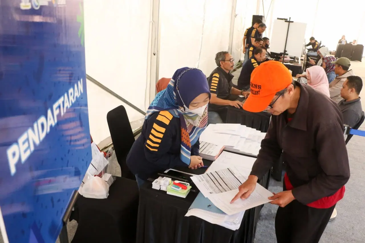 Bapenda Kota Bandung menggelar Gebyar UTAMA (Gerakan Unggul Melayani Warga) di Taman Saturnus, Kecamatan Rancasari, Minggu (21/9/2025). (istimewa)