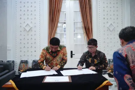 Pemkab Garut dan Badan Bahasa Kemendikdasmen Jalin Kerja Sama Tingkatkan Kualitas Bahasa dan Sastra Pemkab Garut dan Badan Bahasa Kemendikdasmen Jalin Kerja Sama Tingkatkan Kualitas Bahasa dan Sastra