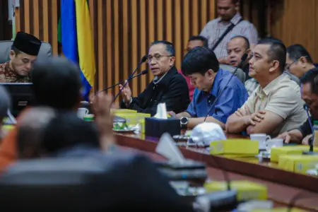 Ketua DPRD kota Bandung Asep Mulyadi