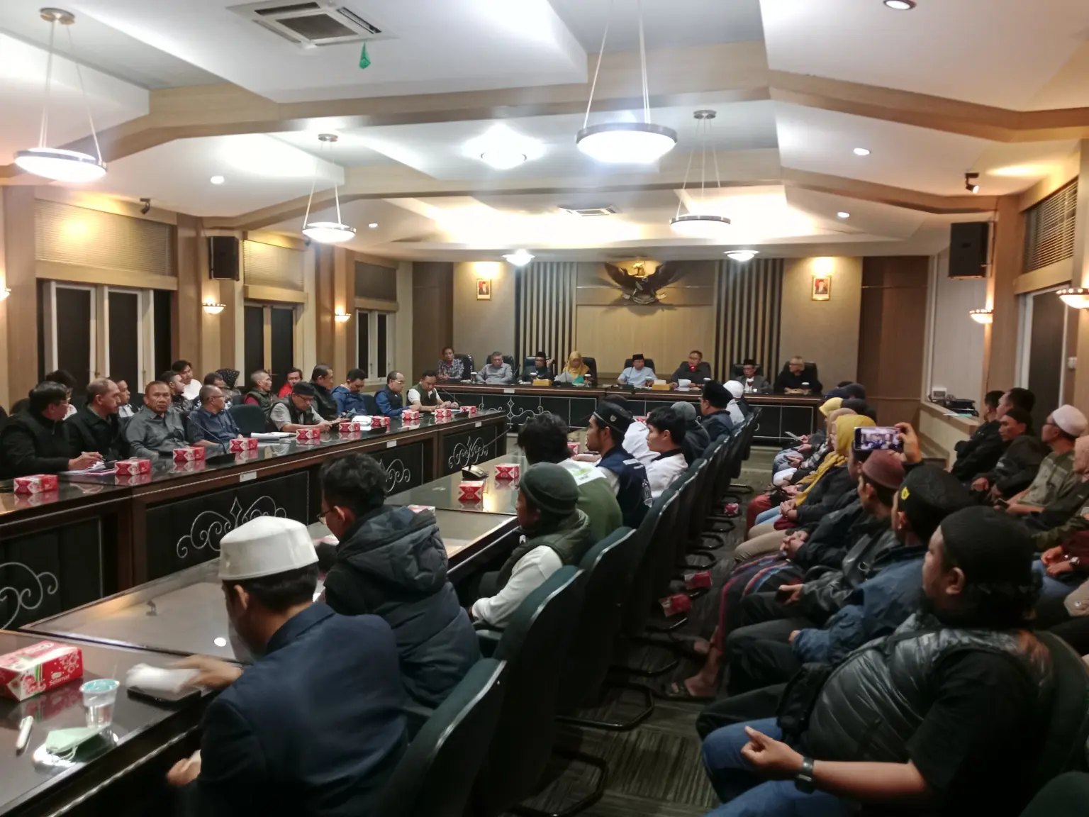 Kuningan Darurat Moral, Bupati Didesak Tangani LGBT, Miras, dan Narkoba