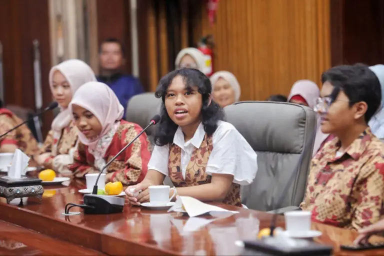 10 Pelajar SMP Bandung Wakili Kota di Ajang Kepemimpinan Pemuda Internasional Malaysia