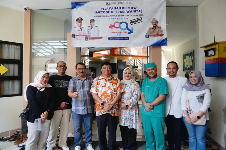 MOW, Upaya Tekan Angka Kematian Ibu dan Bayi Pemerintah Kabupaten Garut melakukan metode kontrasepsi jangka panjang Medis Operasi wanita (MOW) sebagai langkah menekan angka kematian ibu dan anak.