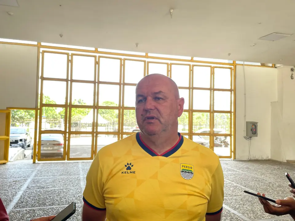 Bojan Ungkap Persib Tetap Siap Meskipun Laga Menghadapi Persita Pindah Venue