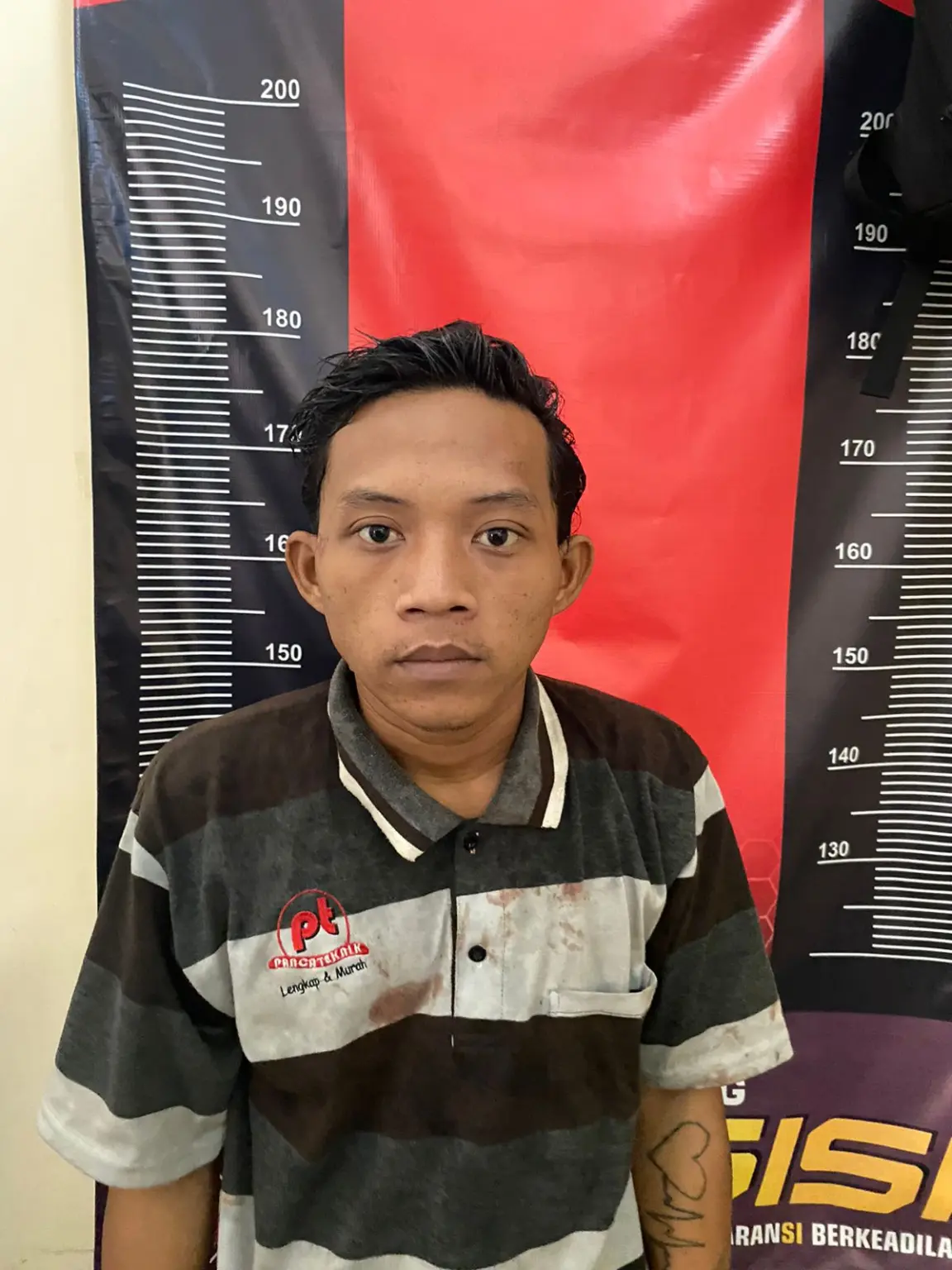 Pelaku pencurian sepeda motor di Dusun Gandoang, Desa Pangulah Selatan, Kecamatan Kotabaru, Kabupaten Karawang, berhasil diamankan polisi.