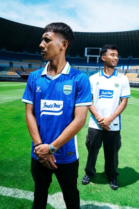 Bobotoh Ini Harga Jersey Persib Untuk Kompetisi ACL Two, Mulai Dari 199 Ribu