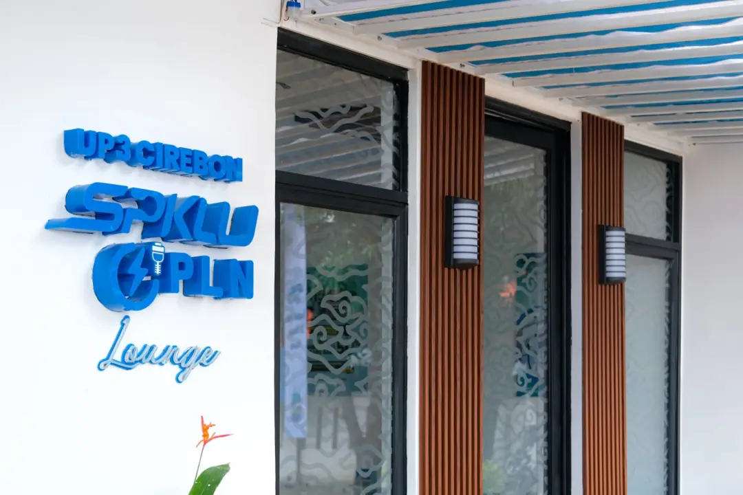 PLN Tambah Dua SPKLU Center di Jawa Barat, Perjalanan Kendaraan Listrik Kini Lebih Mudah