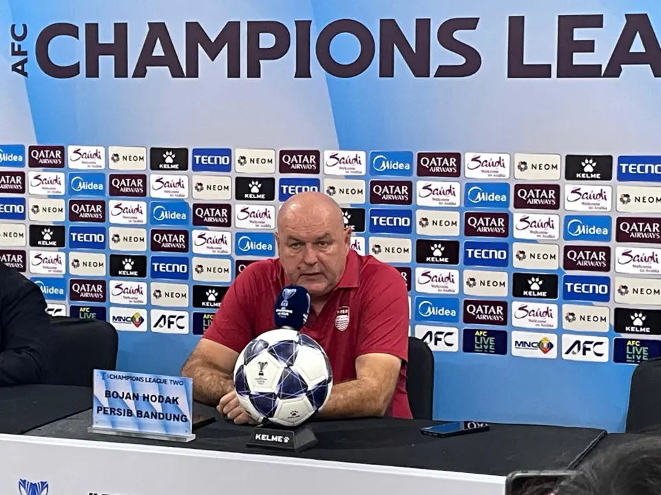 Kebobolan Di Menit Akhir, Bojan Hodak Sebut Ini Laga Terbaik Persib Bandung