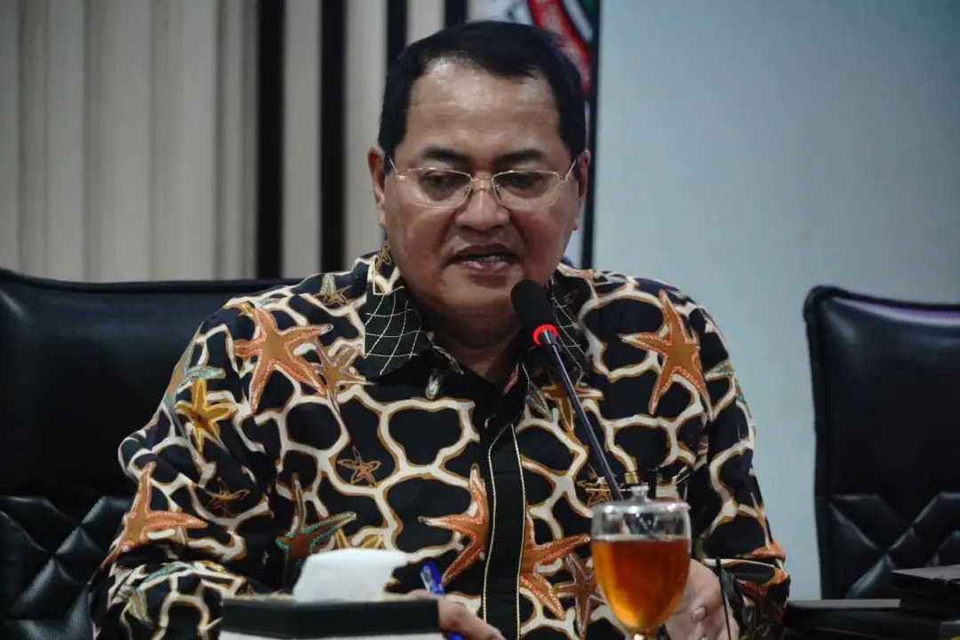 Bupati Garut Abdusy Syakur Amin yang juga Ketua Tim Gugus Tugas Reforma Agraria (GTRA), memimpin Sidang GTRA.