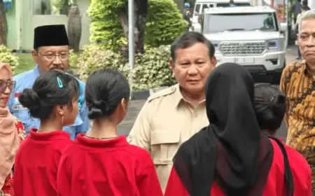 Kapan Pelantikan Menkopolkam dan Menpora? Ini Kata Prabowo di Sekolah Rakyat Menengah Atas 10 Presiden Prabowo Subianto SRMA 10 Margaguna, Jakarta Selatan, Kamis (11/9/2025). (istimewa)
