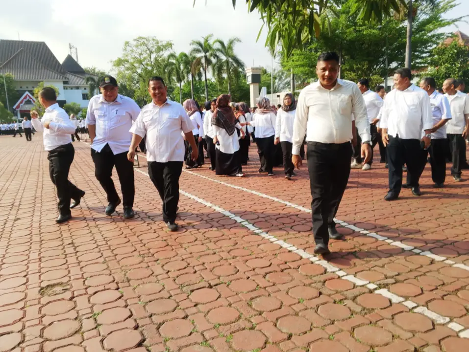 ASN Karawang Tetap Masuk Kantor, Sejumlah Sekolah di Sekitar DPRD Diliburkan Jelang Aksi Demo