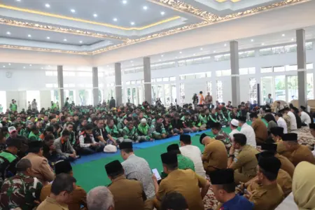 Kapolres Garut Gelar Doa Bersama dengan Komunitas Ojol di Pendopo Kapolres Garut